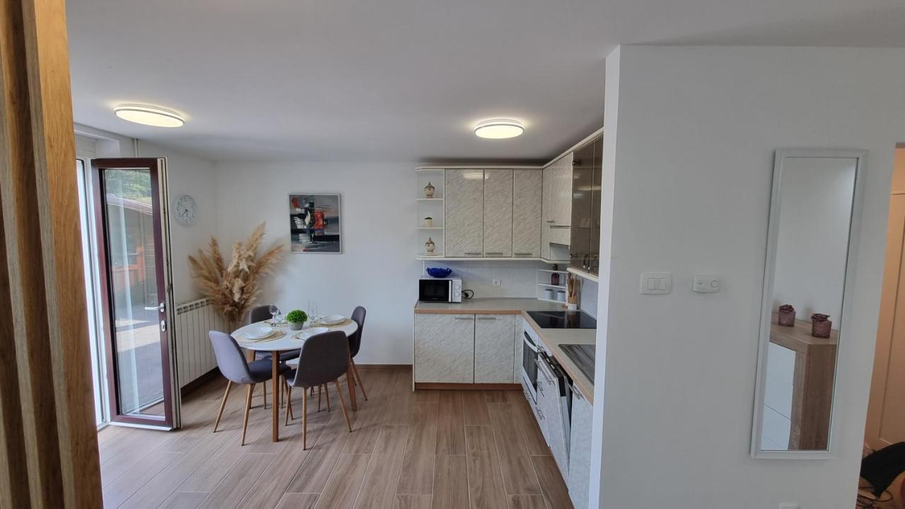 Harmony Apartment コペル エクステリア 写真